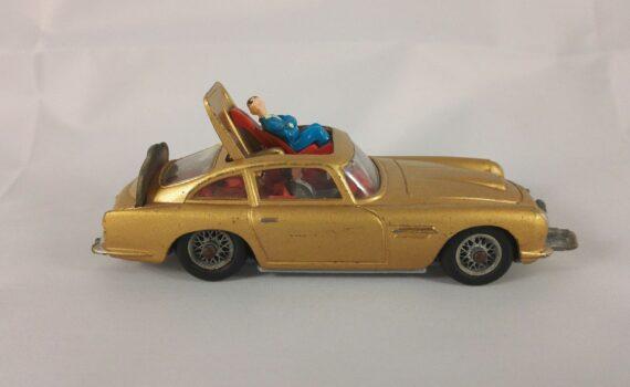 Aston Martin DB5 James Bond - Corgi Toys - 261