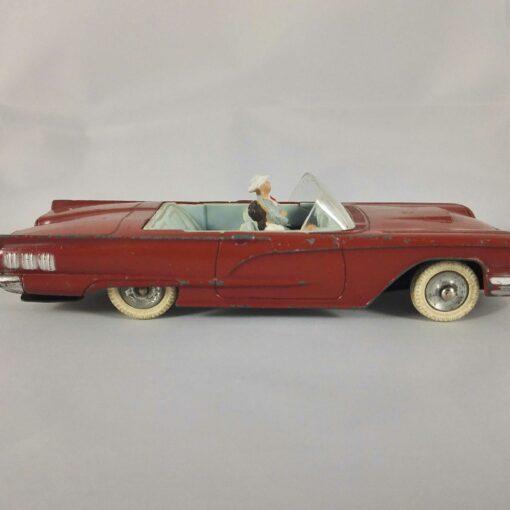 Ford Thunderbird - Dinky Toys - 555
