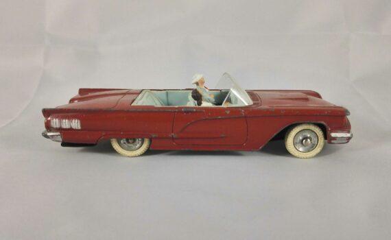 Ford Thunderbird - Dinky Toys - 555