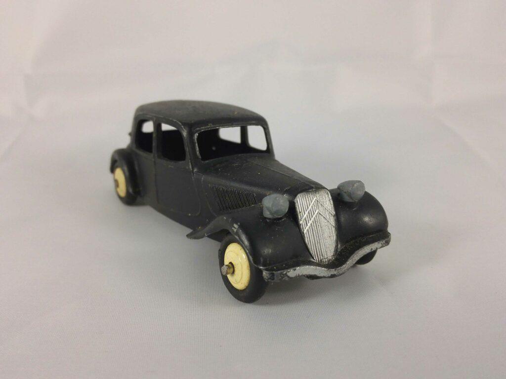 Citroën Traction Avant 11BL - Dinky Toys - 24N