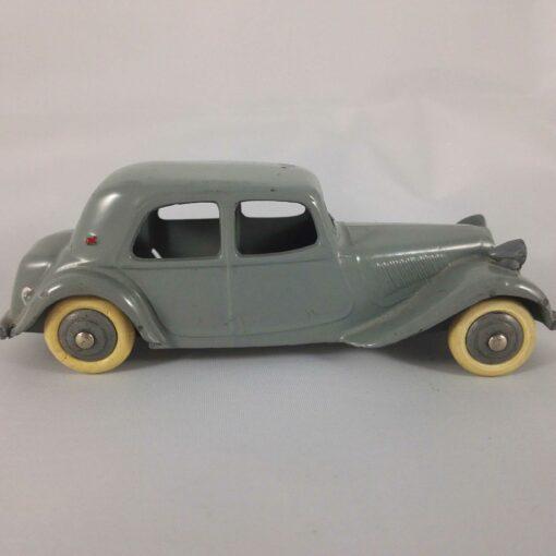 Citroën Traction Avant 11BL - Dinky Toys - 24N
