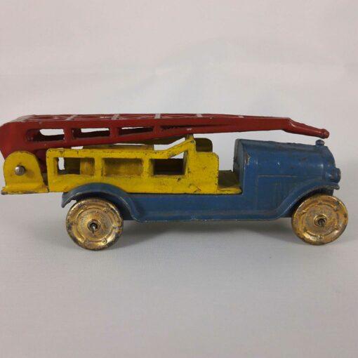 Fire Engine Water Tower - Tootsietoy - 4653