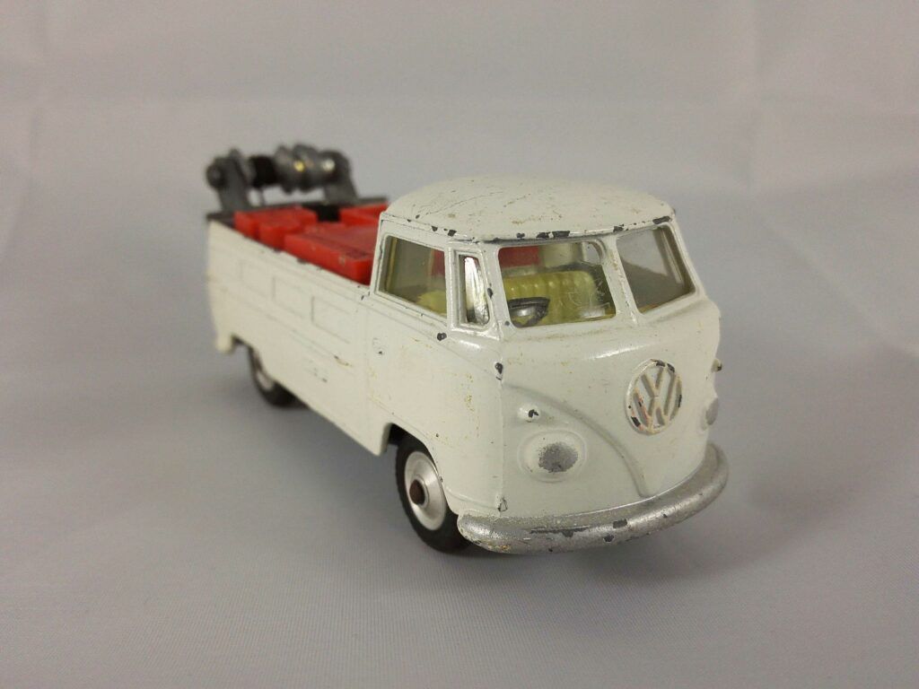 Volkswagen Kombi Breakdown Truck - Corgi Toys - 490