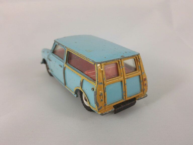 Austin Seven Countryman - Dinky Toys - 199