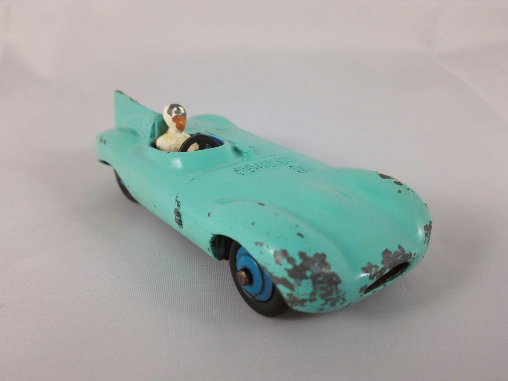 Jaguar D Type - Dinky Toys - 238