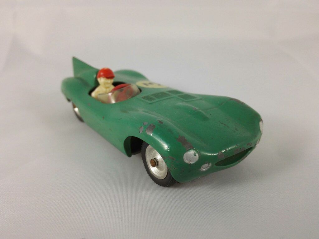 Jaguar D Type - Solido - 100