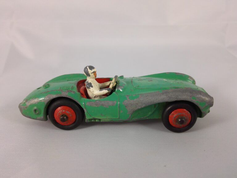 Aston Martin DB3S - Dinky Toys - 110