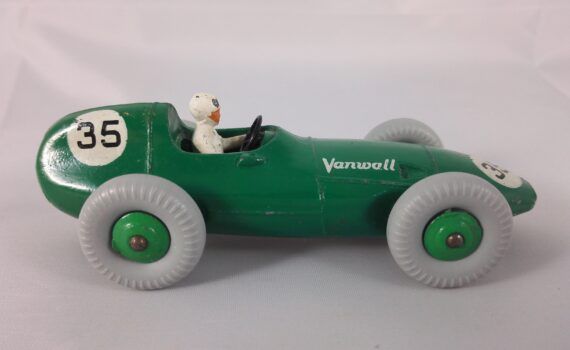 Vanwall VW5 - Dinky Toys - 239