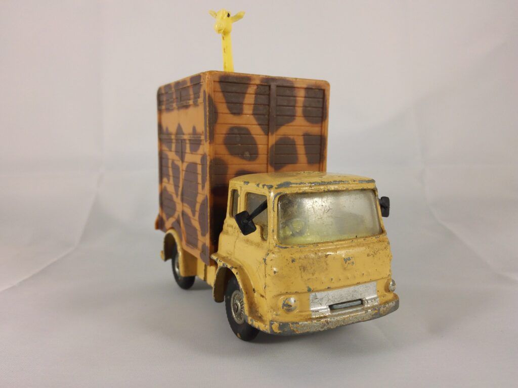 Bedford TK Daktari - Corgi Toys - GS14
