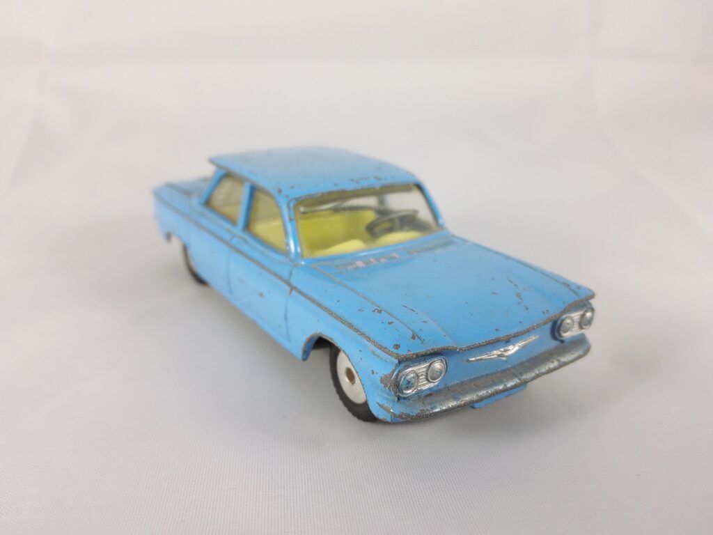 Chevrolet Corvair - Corgi Toys - 229