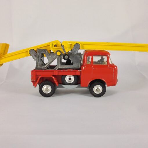 Jeep FC-150 avec Tapis Roulant - Corgi Toys - 64