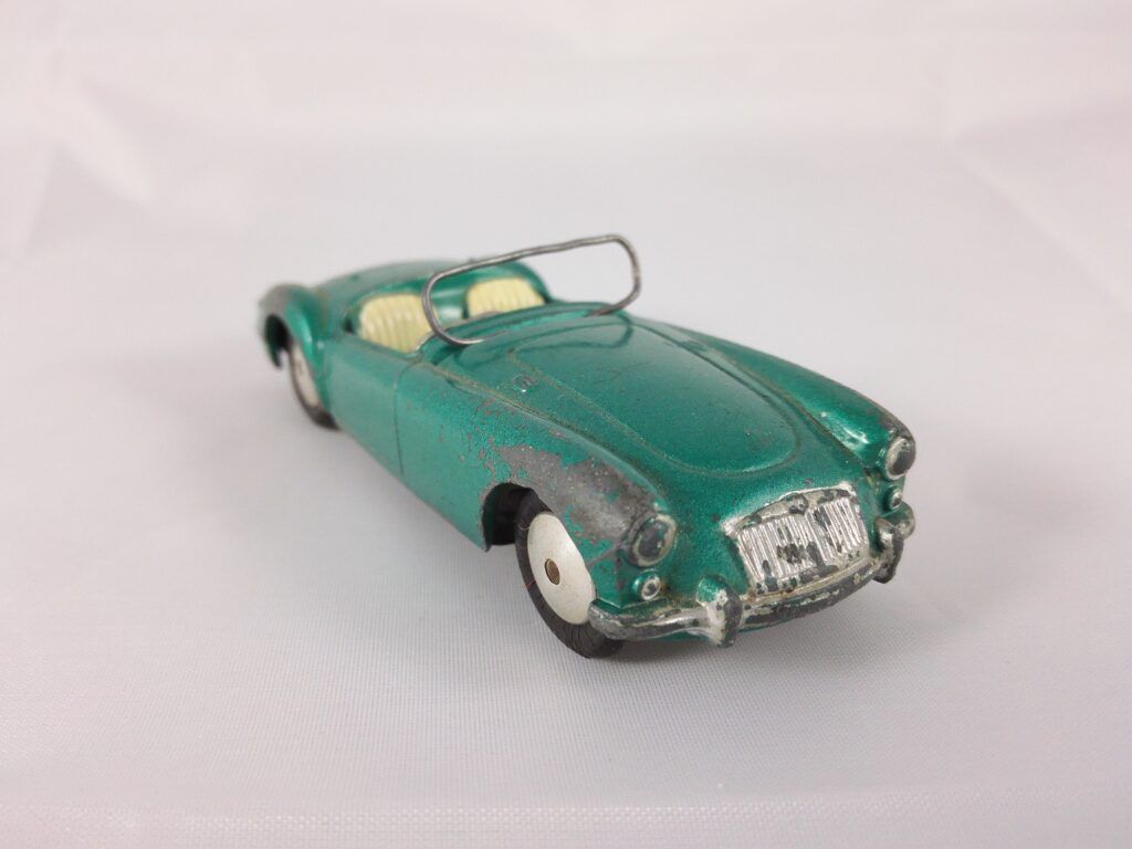MGA - Corgi Toys - 302