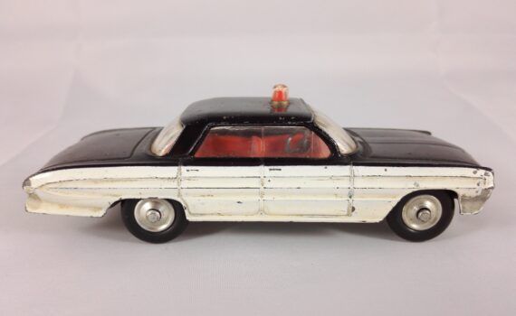 Corgi Toys Oldsmobile Super 88 County Sheriff - 237