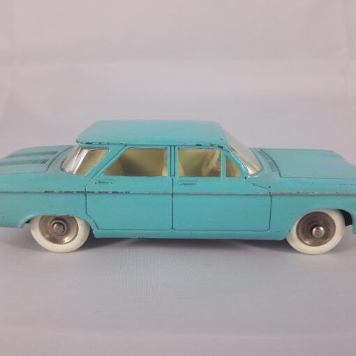 Chevrolet Corvair - Dinky Toys - 552
