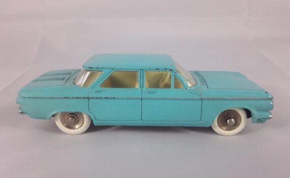 Chevrolet Corvair - Dinky Toys - 552