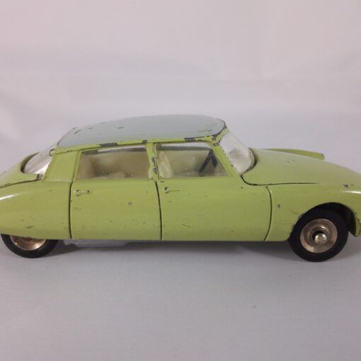 Citroën DS 19 - Dinky Toys - 530