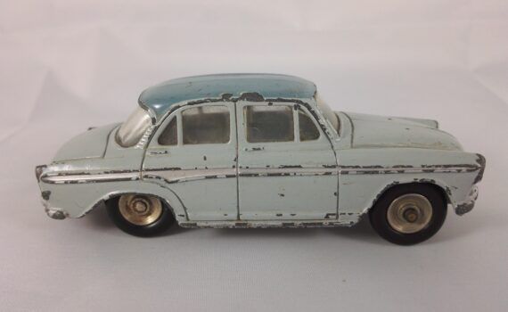 Simca Aronde P60 - Dinky Toys - 544