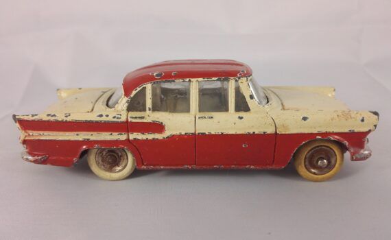 Simca Vedette Chambord - Dinky Toys - 24K
