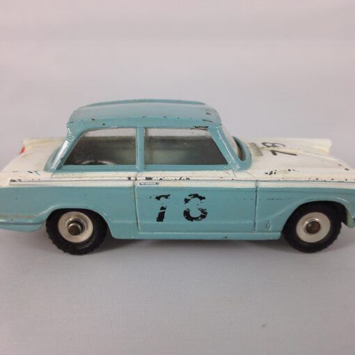 Triumph Herald 1200 Saloon - Dinky Toys - 189