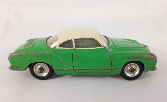 Volkswagen Karmann Ghia - Dinky Toys - 187