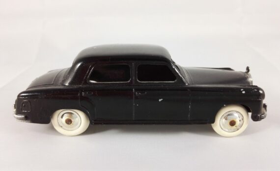 Mercedes-Benz 220 - CIJ - 3/12a