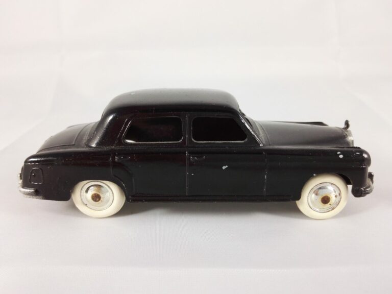 Mercedes-Benz 220 - CIJ - 3/12a