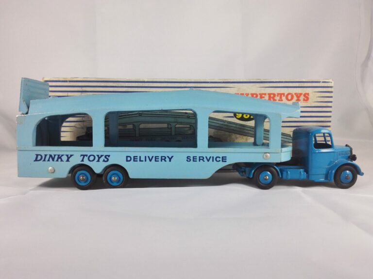 Bedford Pullmore Car Transporter - Dinky Toys - 582