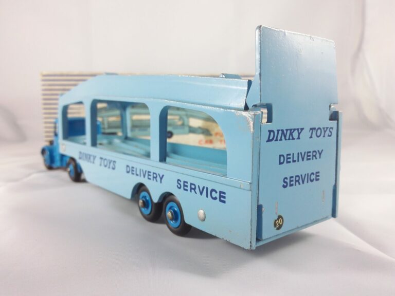 Bedford Pullmore Car Transporter - Dinky Toys - 582