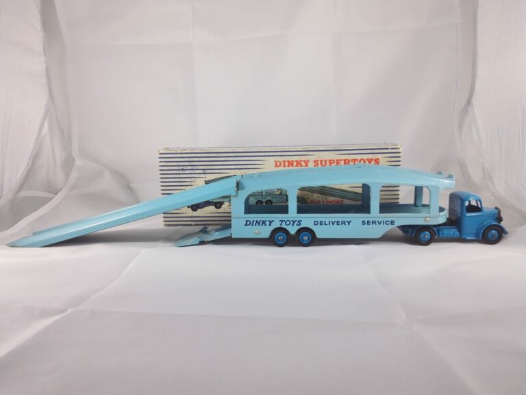 Bedford Pullmore Car Transporter - Dinky Toys - 582