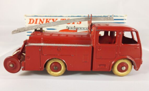 Berliet GLB Premiers Secours - Dinky Toys - 32E