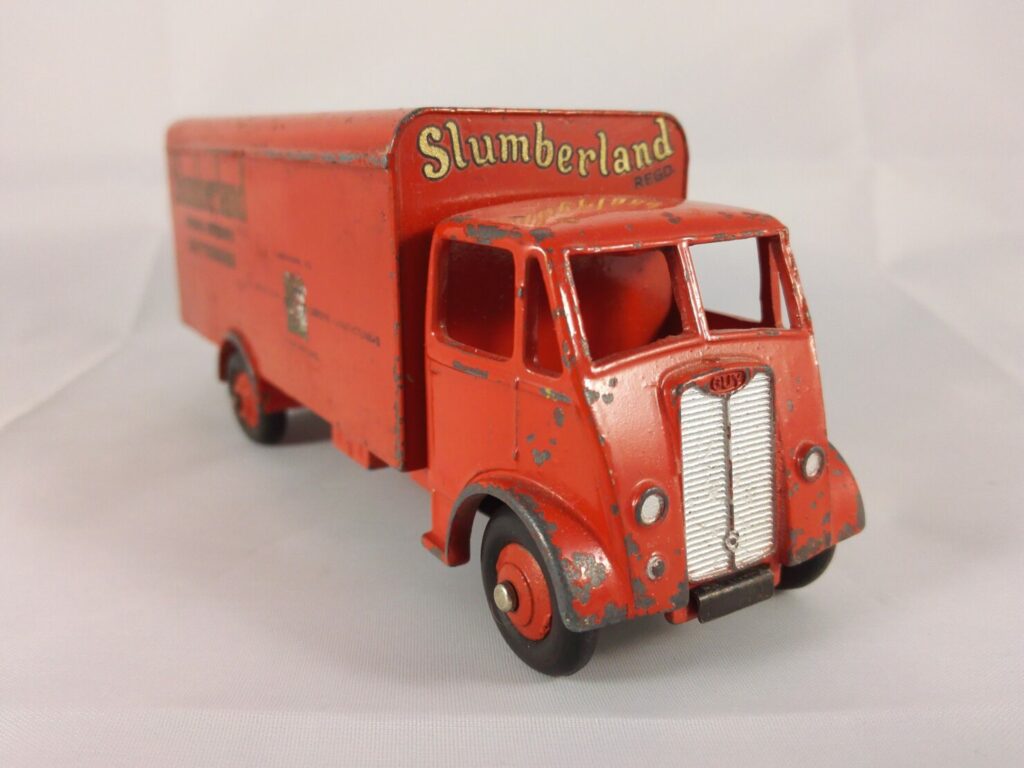 Guy Vixen Slumberland - Dinky Toys - 514