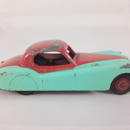 Jaguar XK120 - Dinky Toys - 157