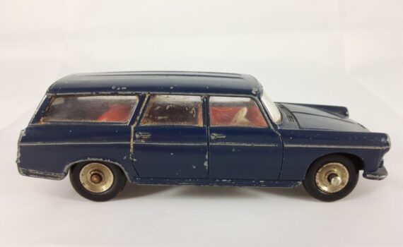 Peugeot 404 Break - Dinky Toys - 525
