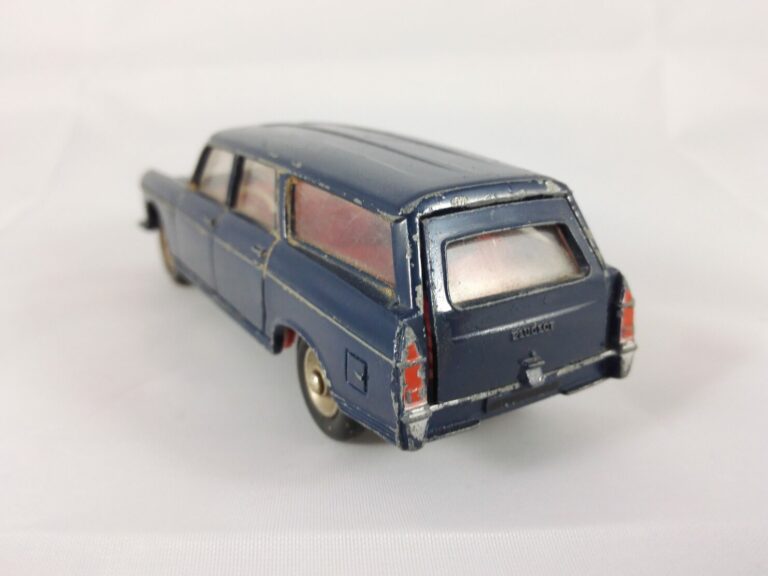 Peugeot 404 Break - Dinky Toys - 525