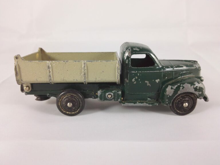Dinky Toys Studebaker M Series Benne - 25M