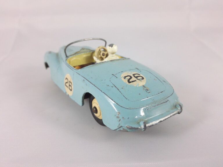 Sunbeam Alpine - Dinky Toys - 107