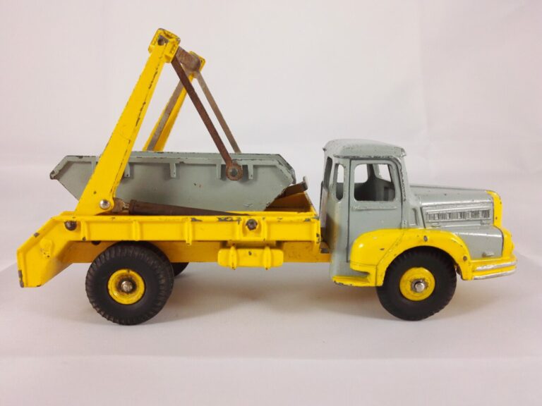 Unic Izoard Multibenne Marrel - Dinky Toys - 38A