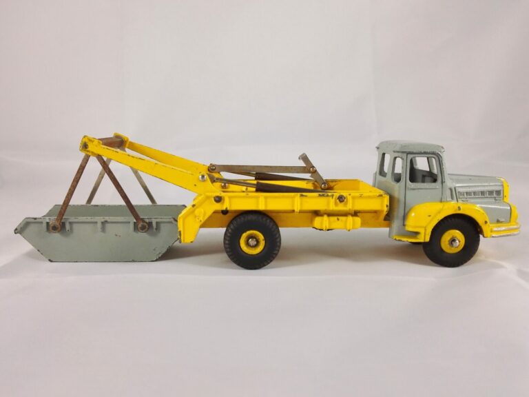 Unic Izoard Multibenne Marrel - Dinky Toys - 38A