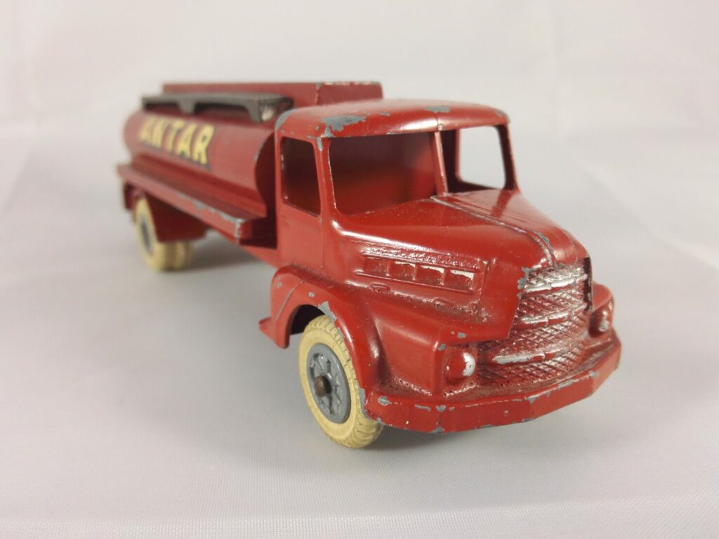 Unic ZU120 Citerne Antar - JRD - 122