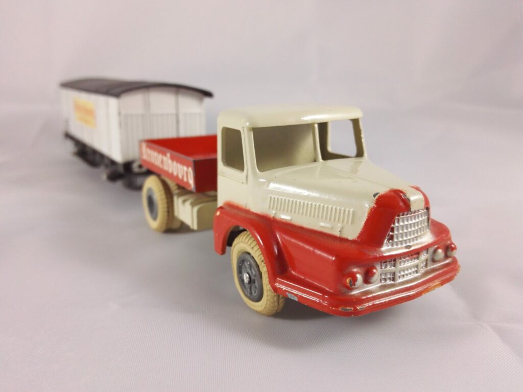 Unic Izoard Kronenbourg - JRD - 123