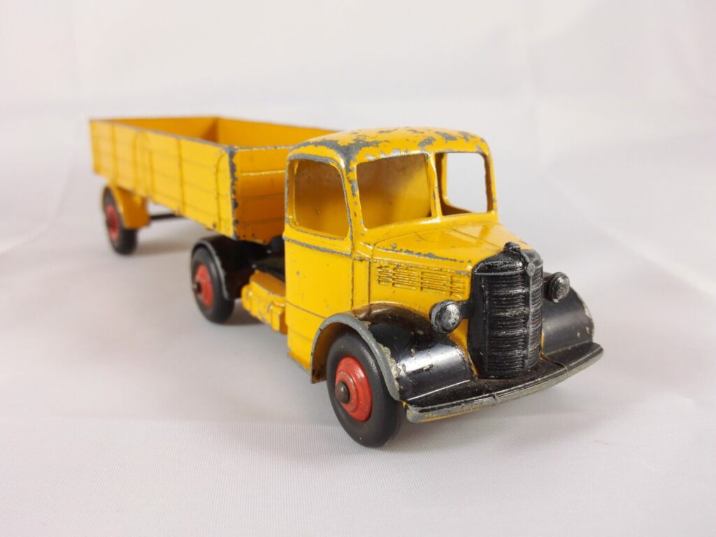Bedford Articulated Lorry - Dinky Toys - 521