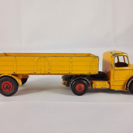 Bedford Articulated Lorry - Dinky Toys - 521