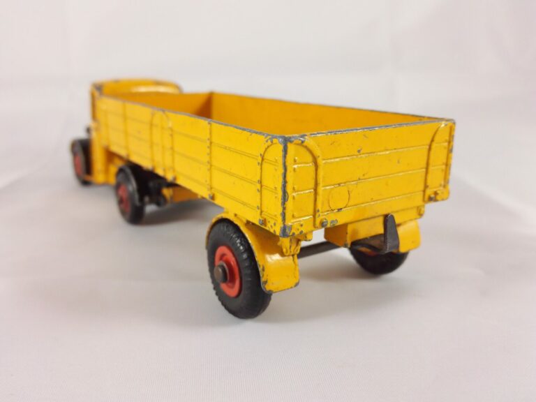 Bedford Articulated Lorry - Dinky Toys - 521