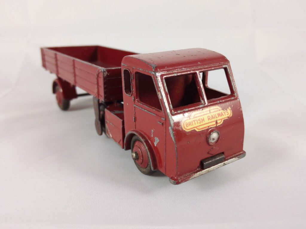 Hindle-Smart Helecs - Dinky Toys - 30W