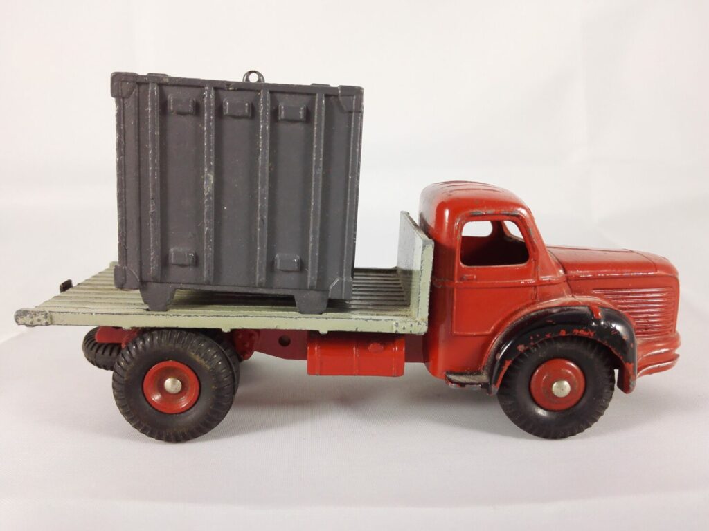 Dinky Toys Berliet GLR Porte Container - 34B