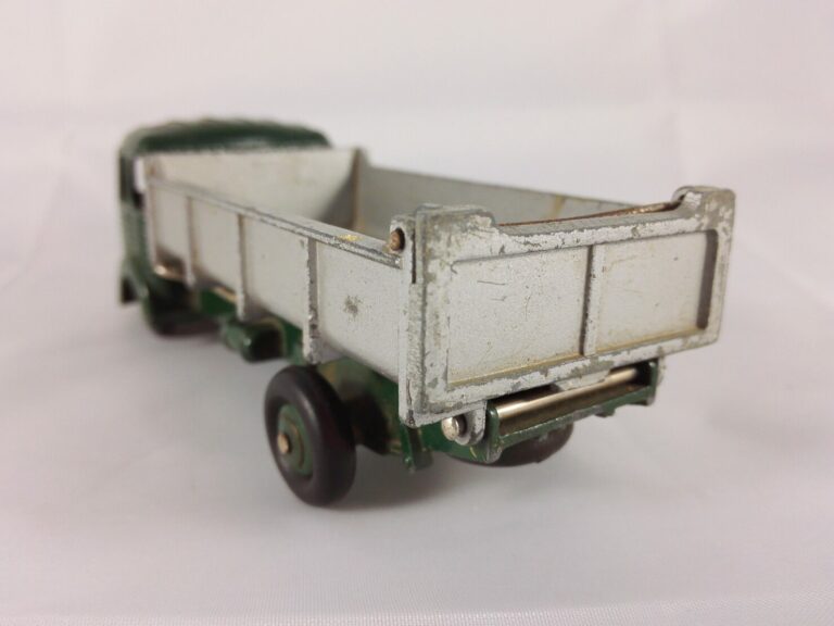 Dinky Toys Simca Cargo Benne - 33B