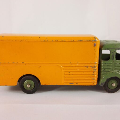 Dinky Toys Simca Cargo Transports - 33A