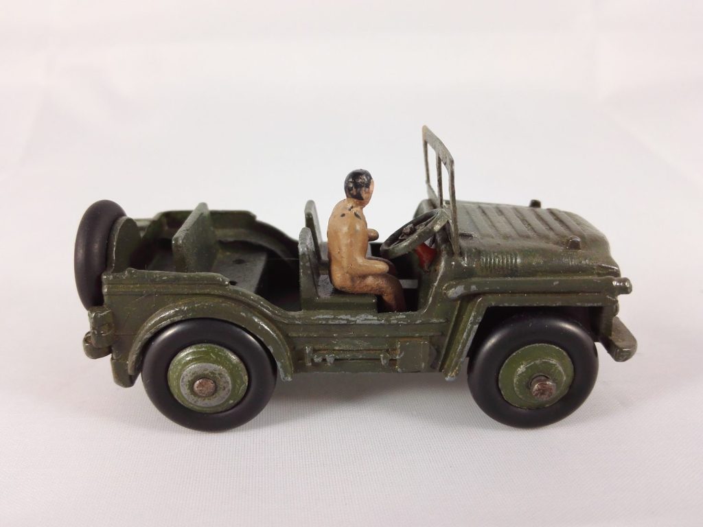 Austin Champ - Dinky Toys - 674