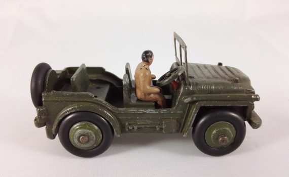 Austin Champ - Dinky Toys - 674