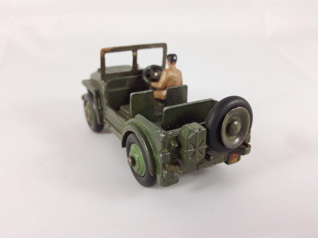 Austin Champ - Dinky Toys - 674